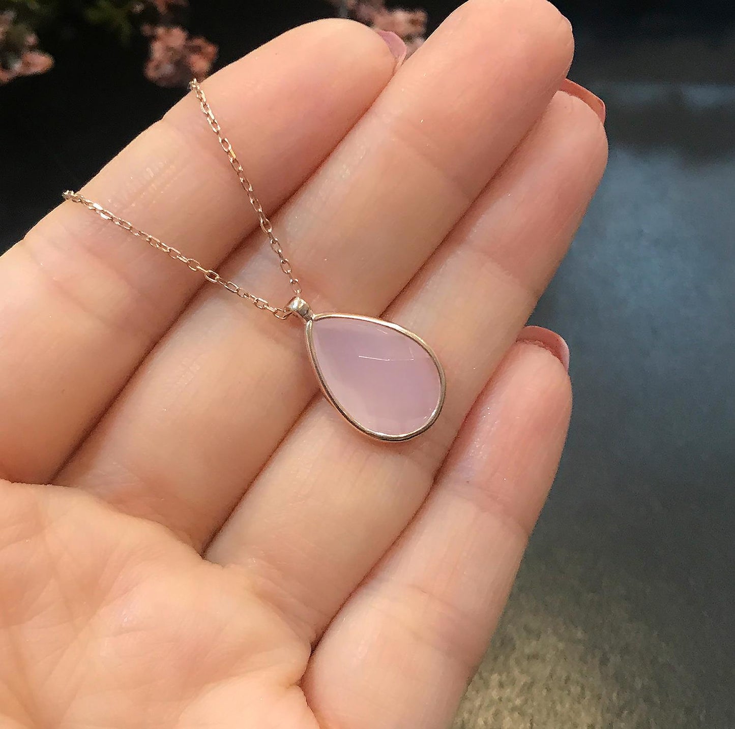 STELA PEMBE KUVARS DAMLA GÜMÜŞ KOLYE